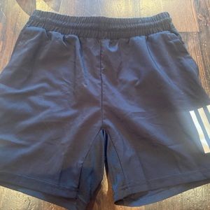 Aeroready shorts women’s size large brand new with tags